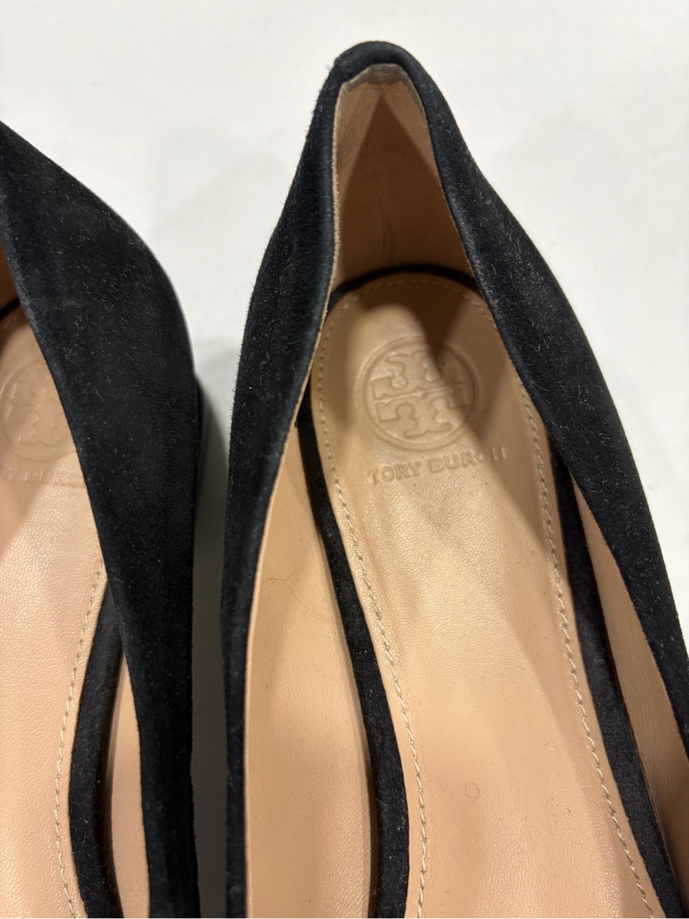 Tory Burch Black Suede Logo Plaque Flats - Picture 10 of 12